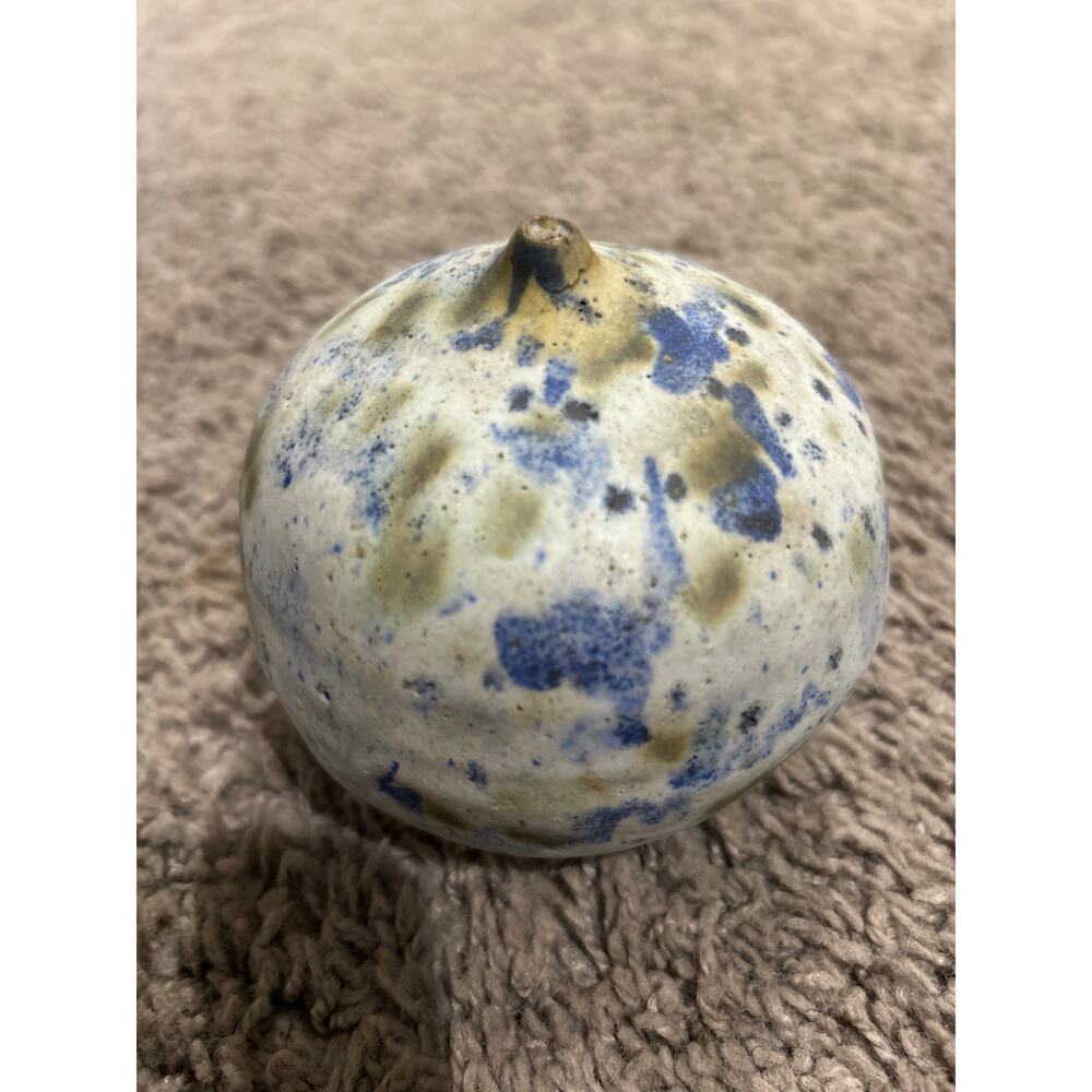 Bud Vase Studio Art aigned by artist in 1976